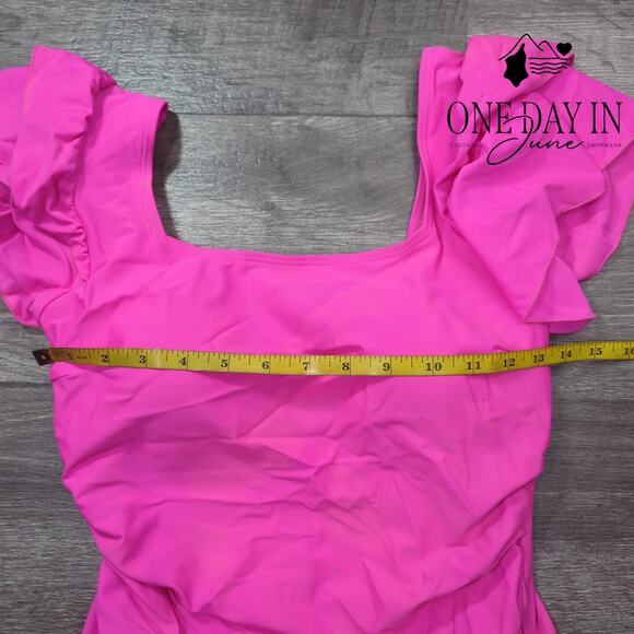Aleumdr Ruffle Shoulder One Piece Swimsuit Size M - Picture 2 of 4